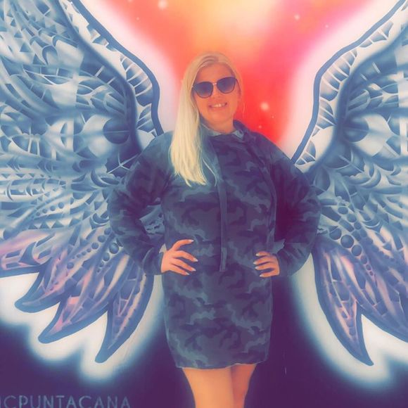 Meet your Posher, Jamie - Picture 1 of 1